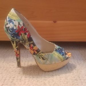 Apt 9 Stiletto Heels, Peep toe, Floral  (Size 6)